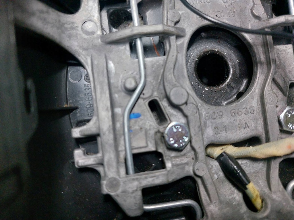 фото №6, Воздуховод + подушка citroen c4 i 96823829zd 6096636