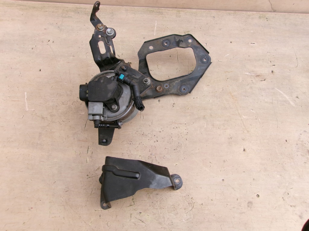 фото №1, Toyota avensis t27 lift t29 фильтр топлива 2.0 d d4d