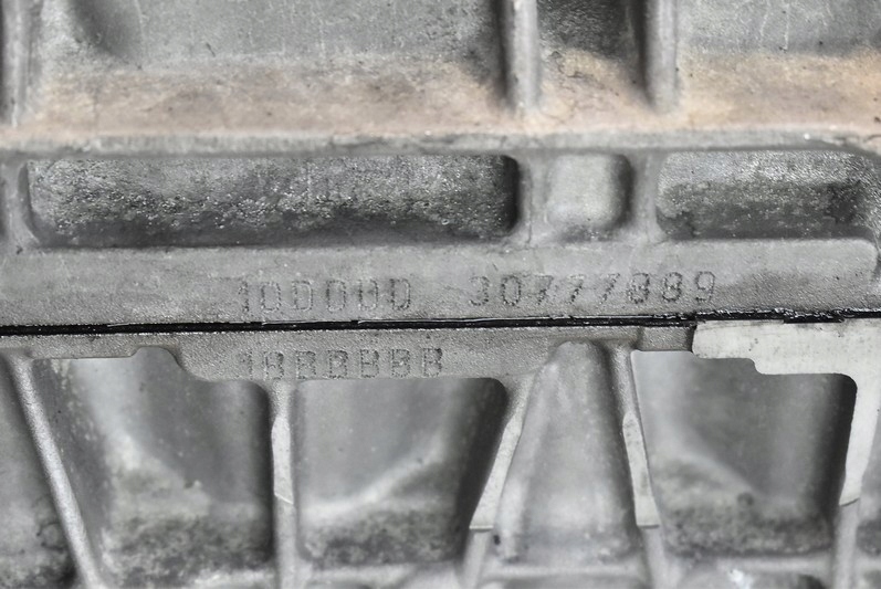 фото №6, Блок dół двигателя wał 30777889 volvo xc90 1 i 2.4 d5 185 km 02-06