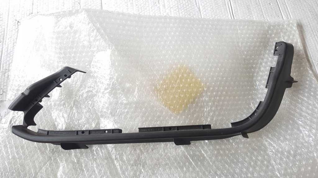 фото №1, Рамка решётка бампера le перед audi r8 420807941