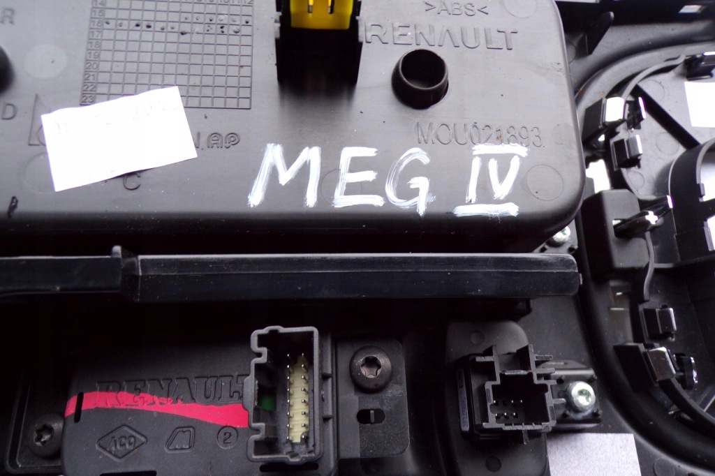 фото №13, Панель рамка туннель 969121990r renault megane iv