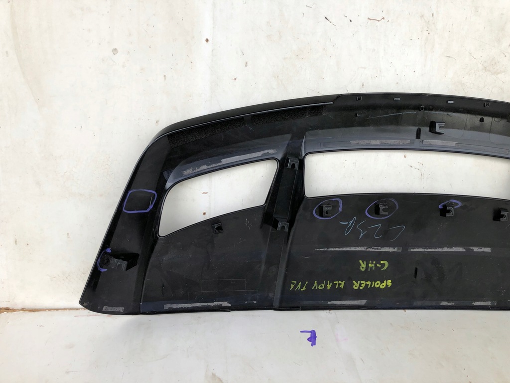 фото №7, Toyota chr спойлер кришки задня