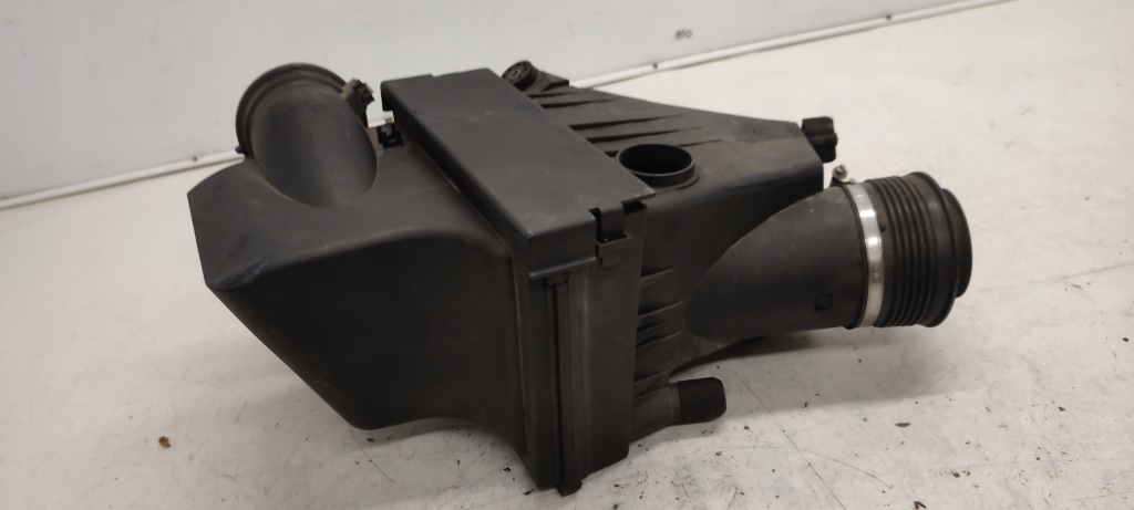 Купити Корпус фільтра повітря 1713637 bmw e39