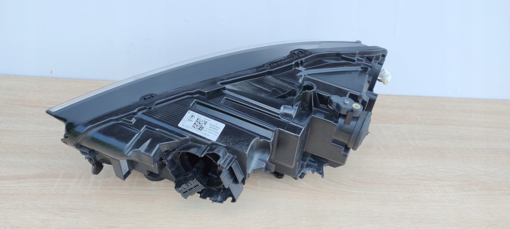 фото №2, Skoda scala правая лампа перед фара full led