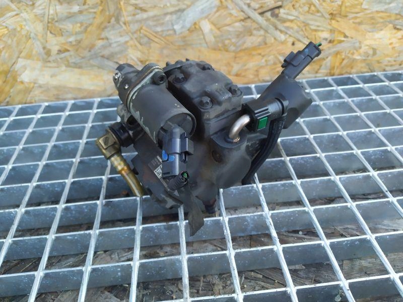 фото №1, Volvo s40 v50 c30 c70 2.0 d 136 насос впрыскная гарантия 04-11r