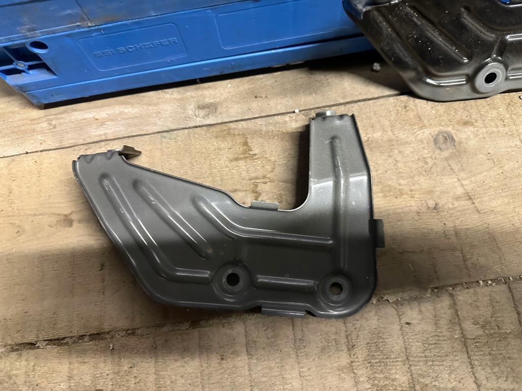 фото №6, Кронштейн крила bmw x4 g02 x3 g01 ліва праве колір a90 ideał