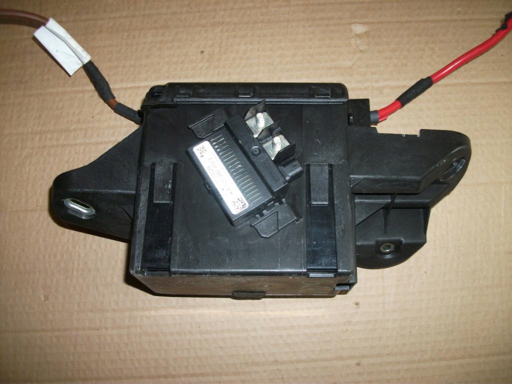 фото №1, Mercedes b w246 модуль захисний запобіжник