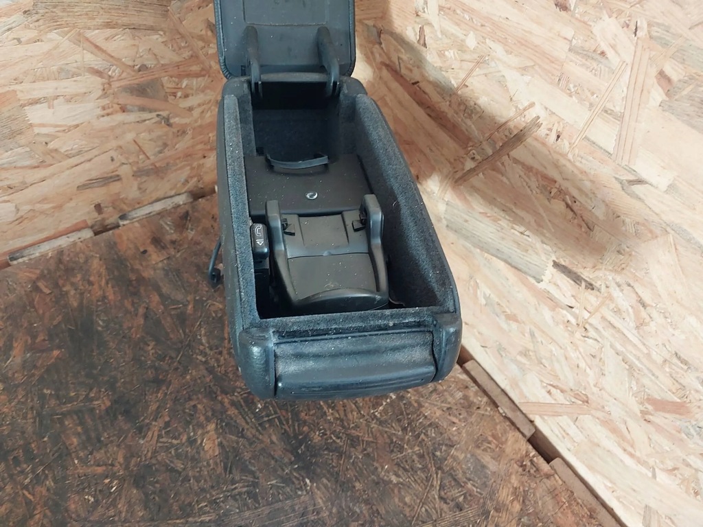 фото №11, Подлокотник audi a6 c5 кожа чёрный