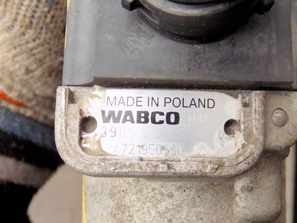 фото №7, Eurocargo 75e15 05r клапан модулятор abs 4721950550