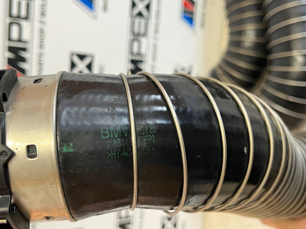 Bmw f20 f21 f30 f31 lift x3 f25 шланг труба інтеркулер 8573762 Ціна
