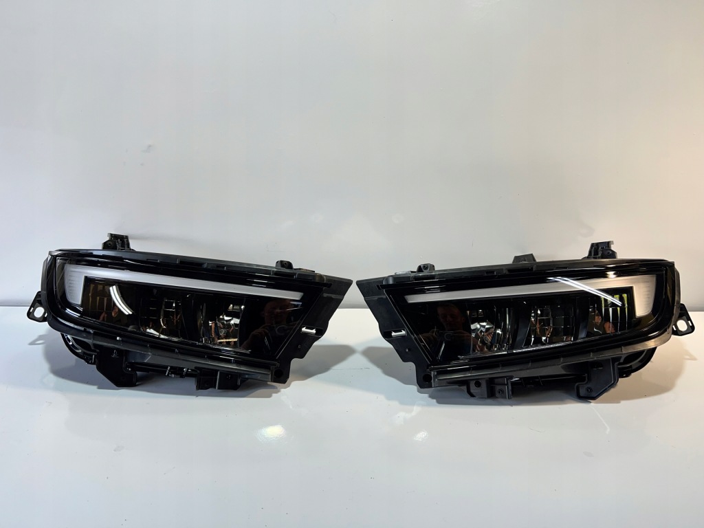 Купити Opel astra 6 full led комплект лампи