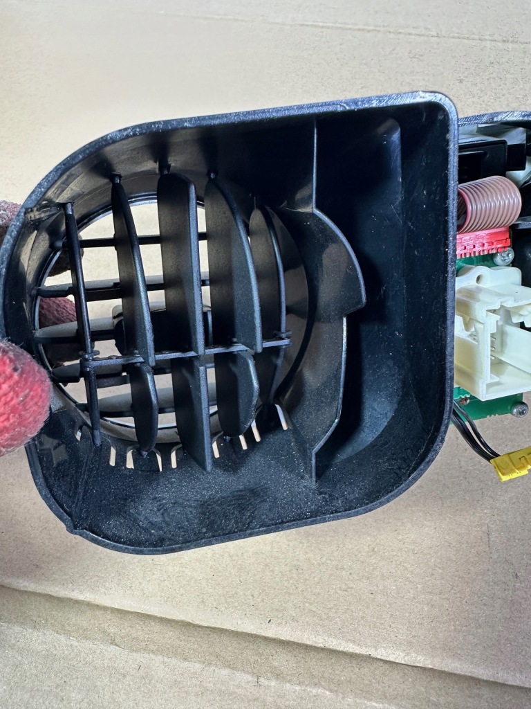 Решётка обдув средняя mercedes sl r230, w230 Доставка