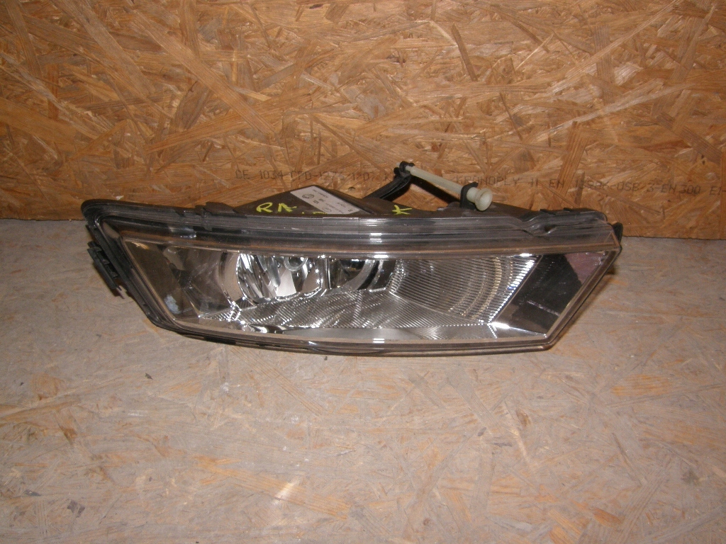 фото №12, Skoda rapid 12- протитуманна фара правий 5ja941700 повний