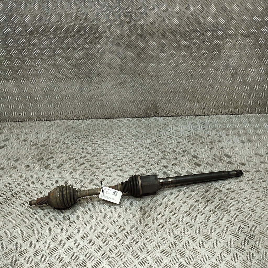 фото №1, Land rover range rover sport l494 2018 правая сторона приводной вал передняя