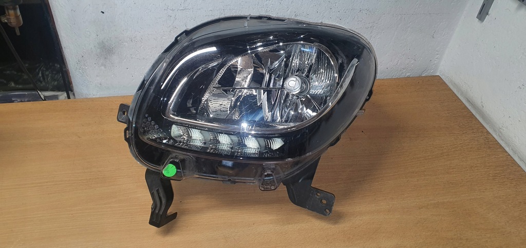 фото №3, Лампа перед левая smart fortwo led 260602989r eu
