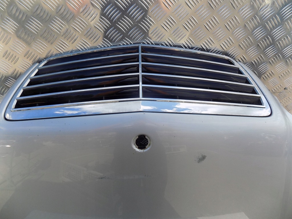 Mercedes w210 капот крышка двигателя Недорого