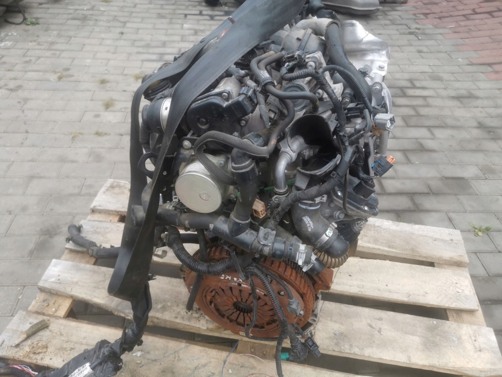 Двигатель комплектный  k9ke638 1.5 dci renault dacia Оригинал