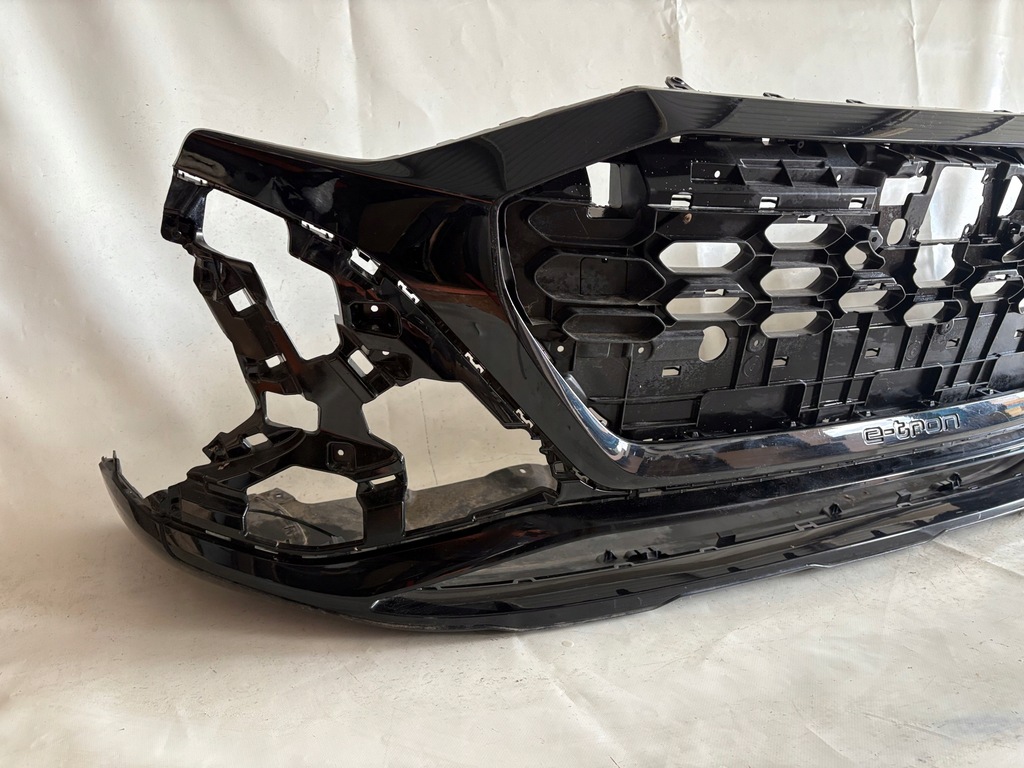 фото №9, Audi 4ke lift e-tron sq8 2022-2024 бампер перед