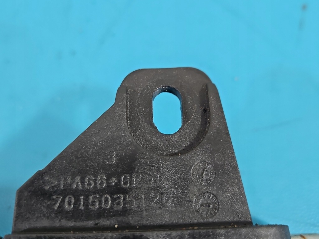 Радіатор кондиціонера peugeot 2008 ii 7015035101 9825371480 1.2 12v Зі Шроту