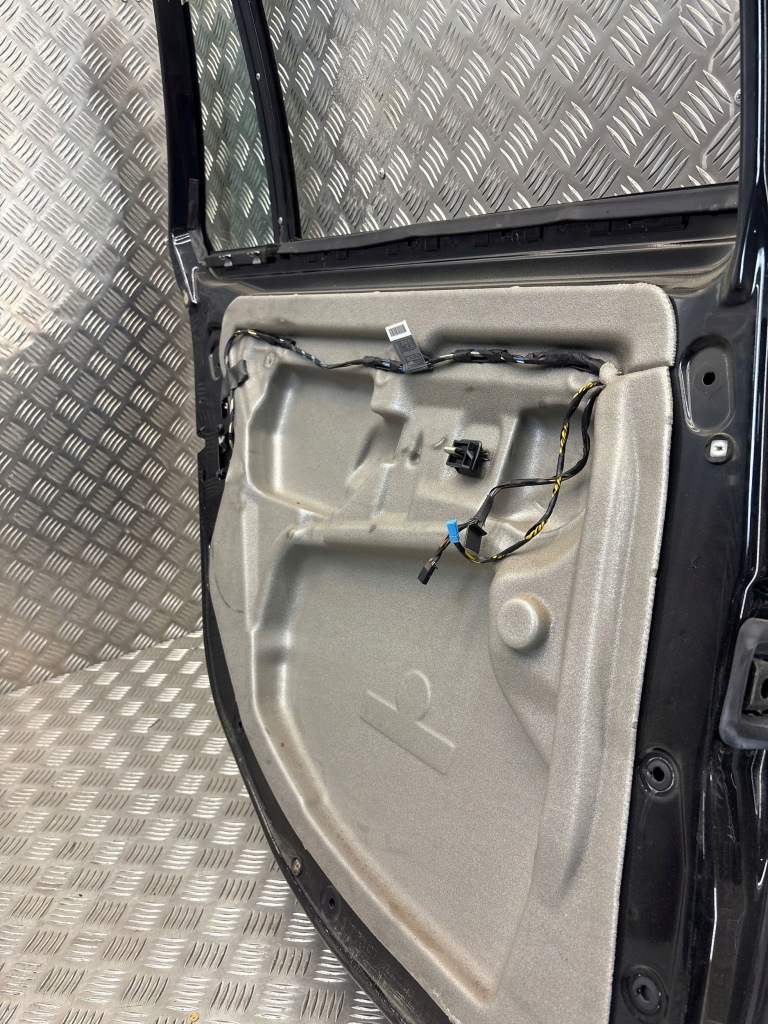 2005 bmw 5 e60 e61 дверь задняя 41007298513 Киев