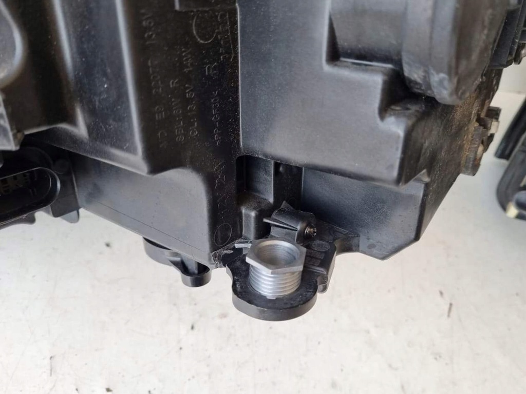 фото №10, Skoda scala 657 лампа перед led 657941015 a