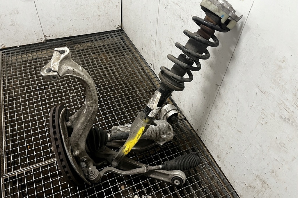 фото №8, Подвеска передние правое audi q5 fy 80a413031ag 3.0l бензиновый 260kw