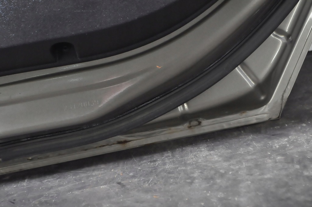 фото №15, Peugeot 301 дверь правый задняя задние