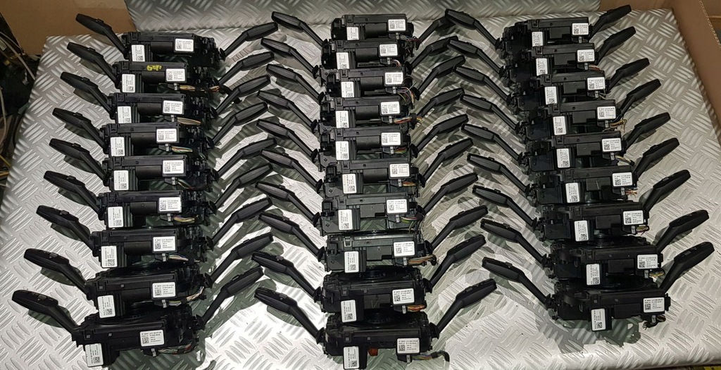 фото №10, Bmw e87 e91 lift переключатель комбинированный датчик kąta поворота переключатели 9164418