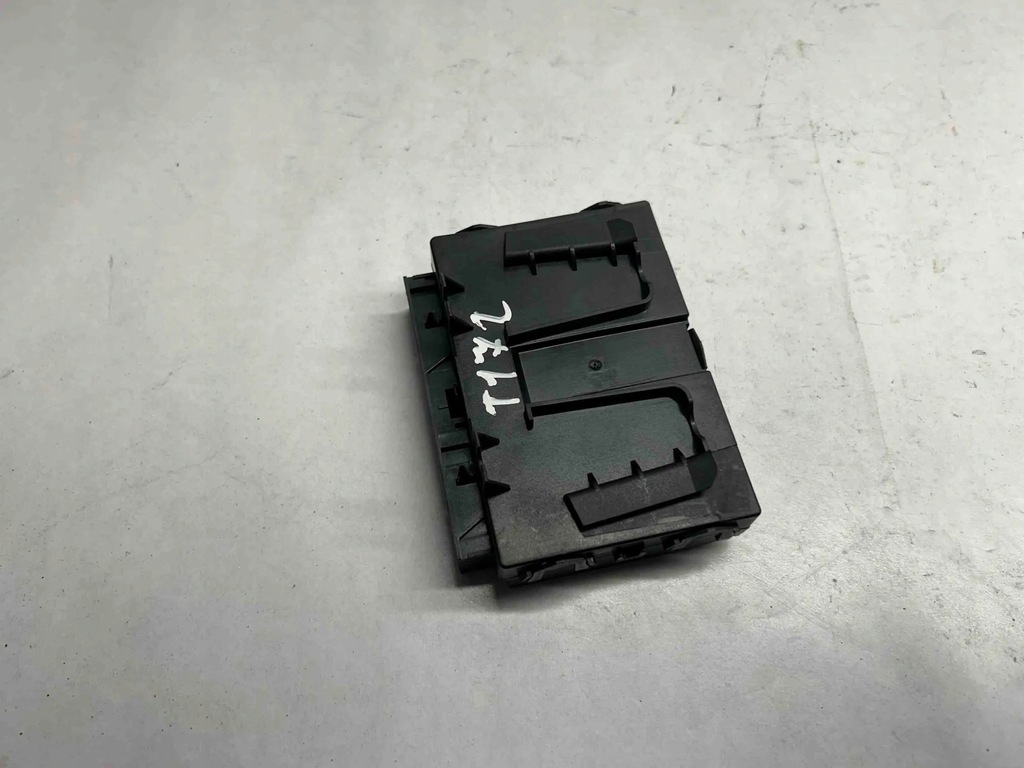 фото №10, Блок управляющий кондиционера bmw 4 gran coupe f36 6840451 2.0l