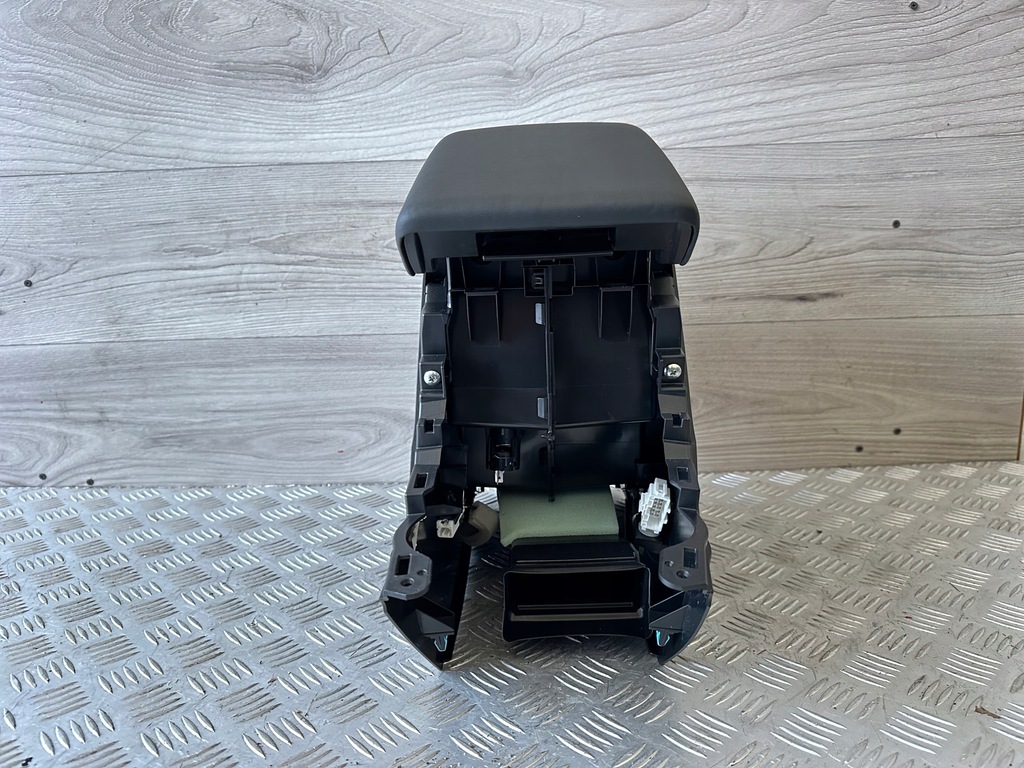 фото №14, Subaru forester v 19- туннель средний подлокотник панель воздуховод