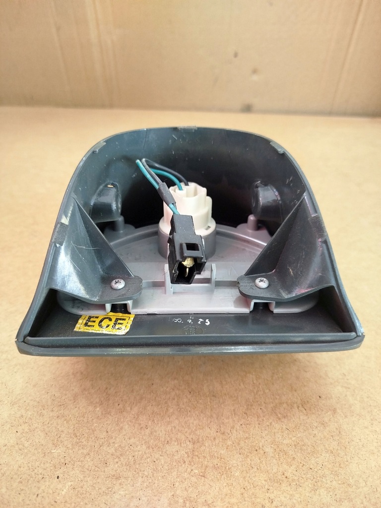 фото №2, Hyundai accent свет стоп крышки задняя оригинал