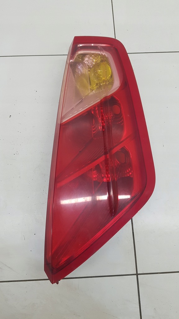 фото №1, Лампа правая задняя fiat grande punto