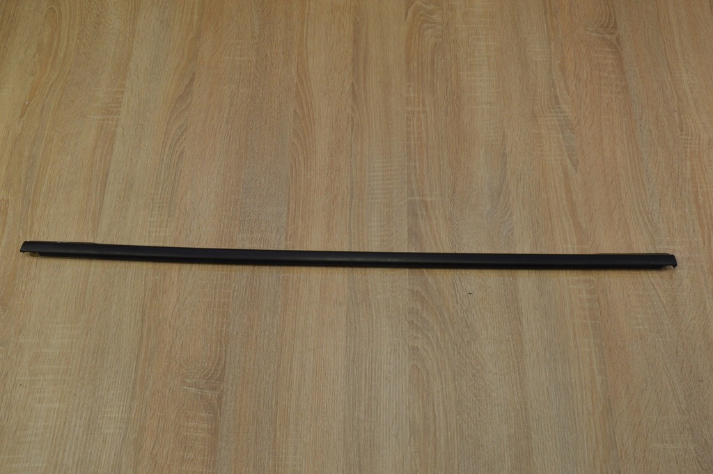 фото №1, Молдинг уплотнитель дверь левый задняя orlando