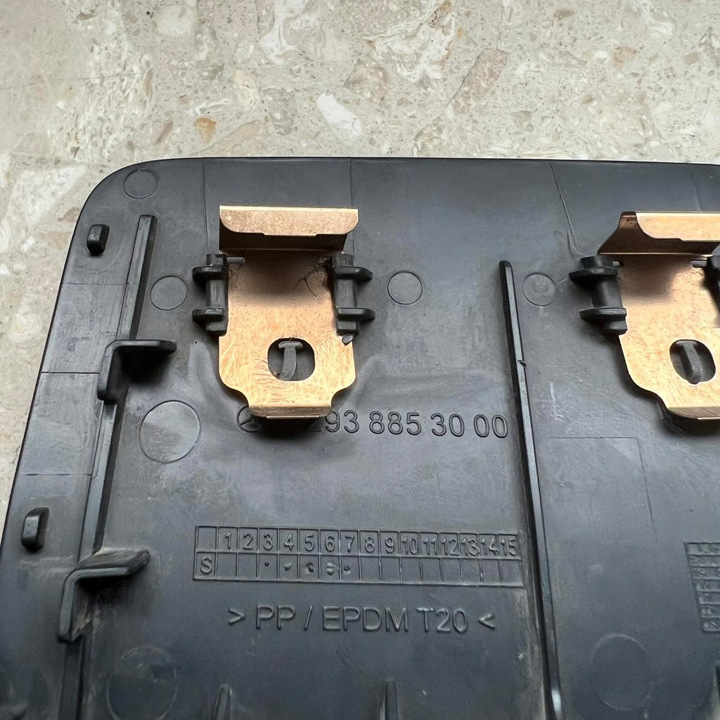 фото №10, Mercedes eqc w293 19- заглушка бампер задняя a2938853000