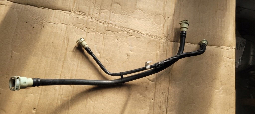 фото №1, Jeep wrangler jk шланг дроти трубка пального 3.6 l 05147091ad