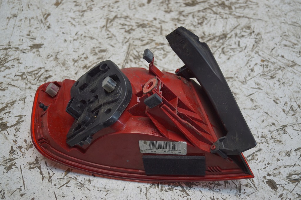 фото №8, Audi a4 b8 led лампа правая задняя sedan