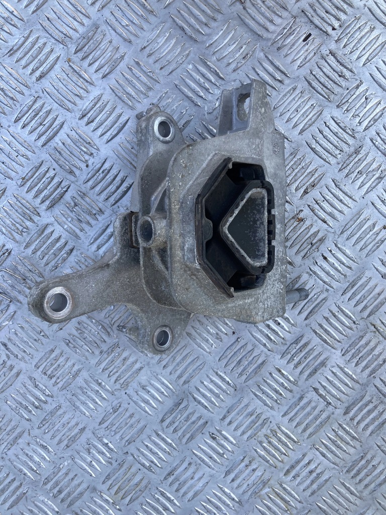 фото №1, Двигателя левая peugeot e-2008 ii 19-