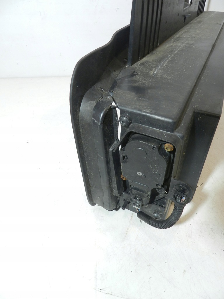 фото №6, Renault clio iv 4 12-20 жалюзи шторка воздухозаборник воздуха моторчик