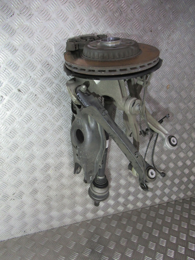 фото №7, Mercedes c w205 подвеска поворотный кулак задняя задние левая левая приводной вал