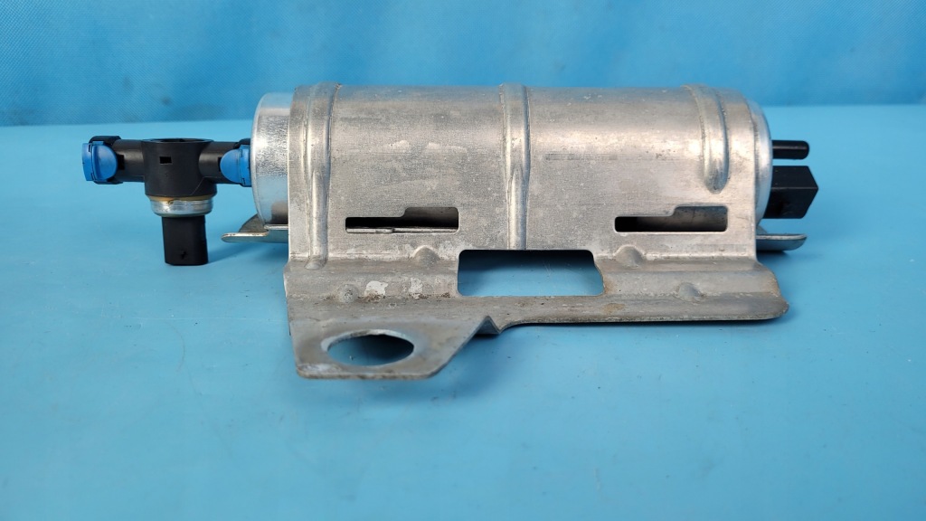 Volvo xc90 2 19r 2.0d корпус фільтра пального кронштейн 31452243 32203317 Оригінал