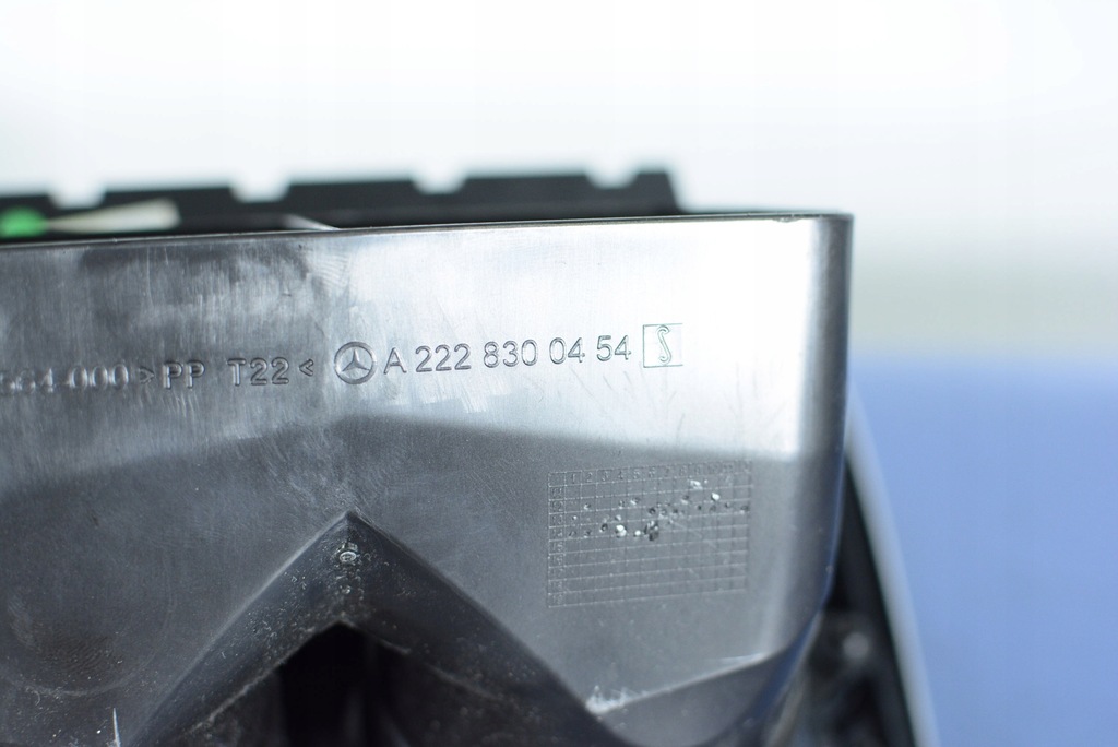 фото №5, S-klasa w222 панель обдув задня ґрати a2228300454