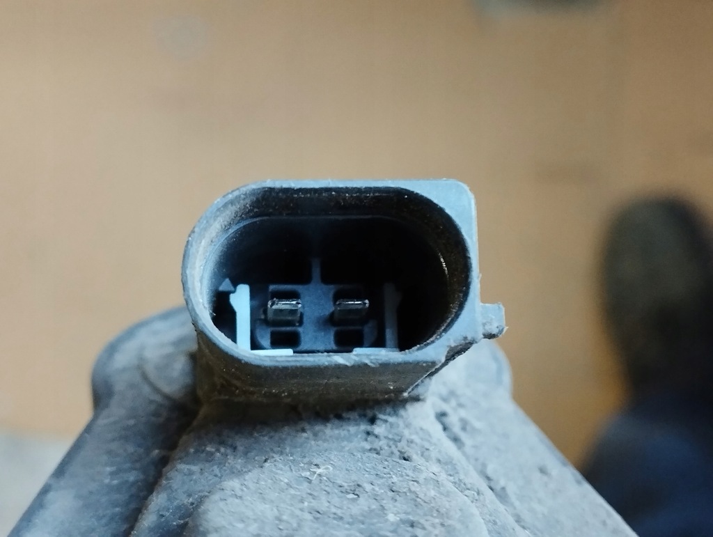 фото №6, Суппорт электрический левый do vw passat b7 | 32332267