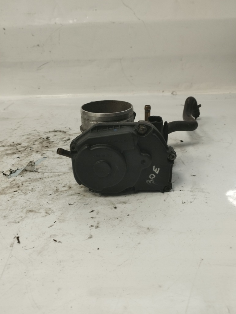 фото №1, Audi a3 8l 1.8 20v дроссельная заслонка 06a133064m