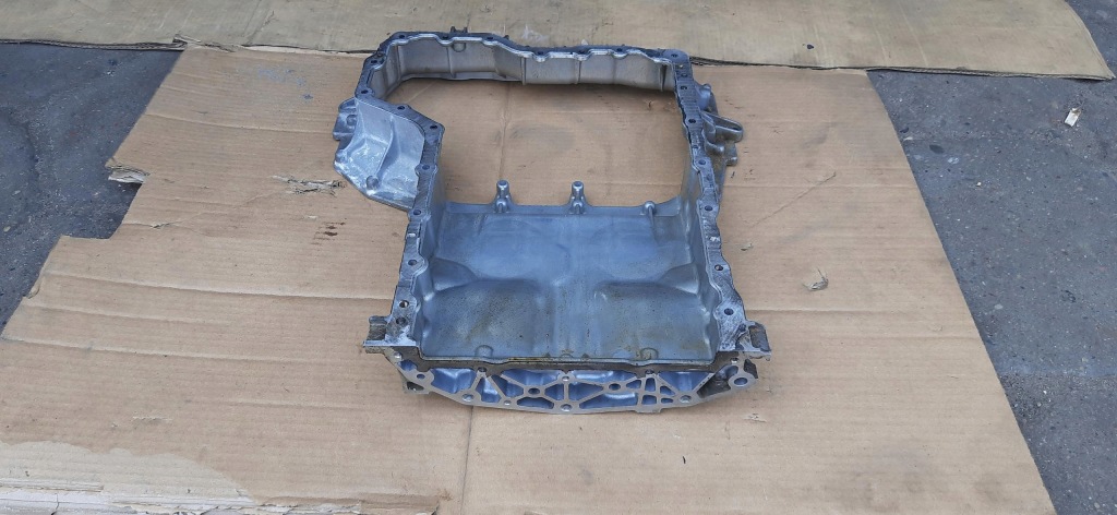 Купить Поддон масляная 4.0 biturbo tfsi audi rsq8