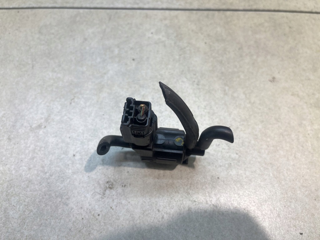 фото №4, Клапан вакуумa mazda mpv 2.0 d k5t44173