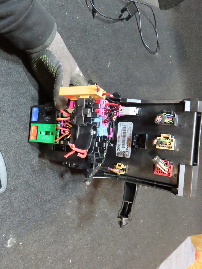 фото №1, Audi a4 b8 модуль комфорту 1k0907063c