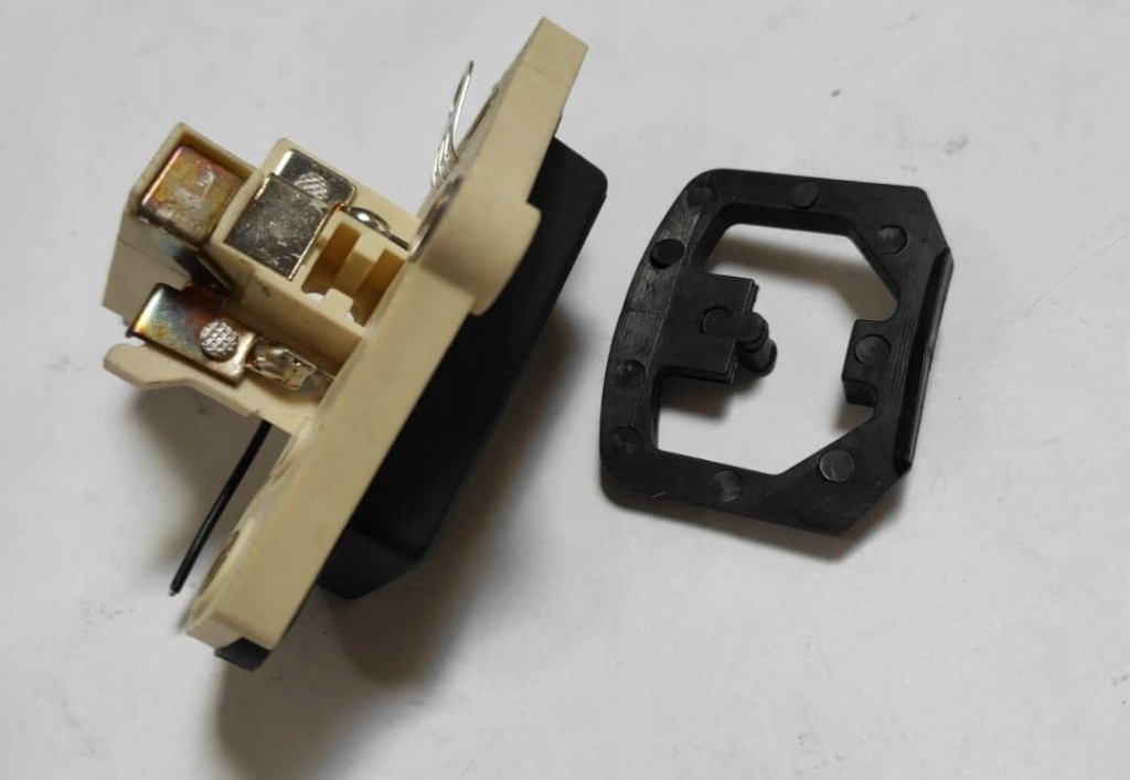 Купить Регулятор напряжения генератора man,neoplan, scania