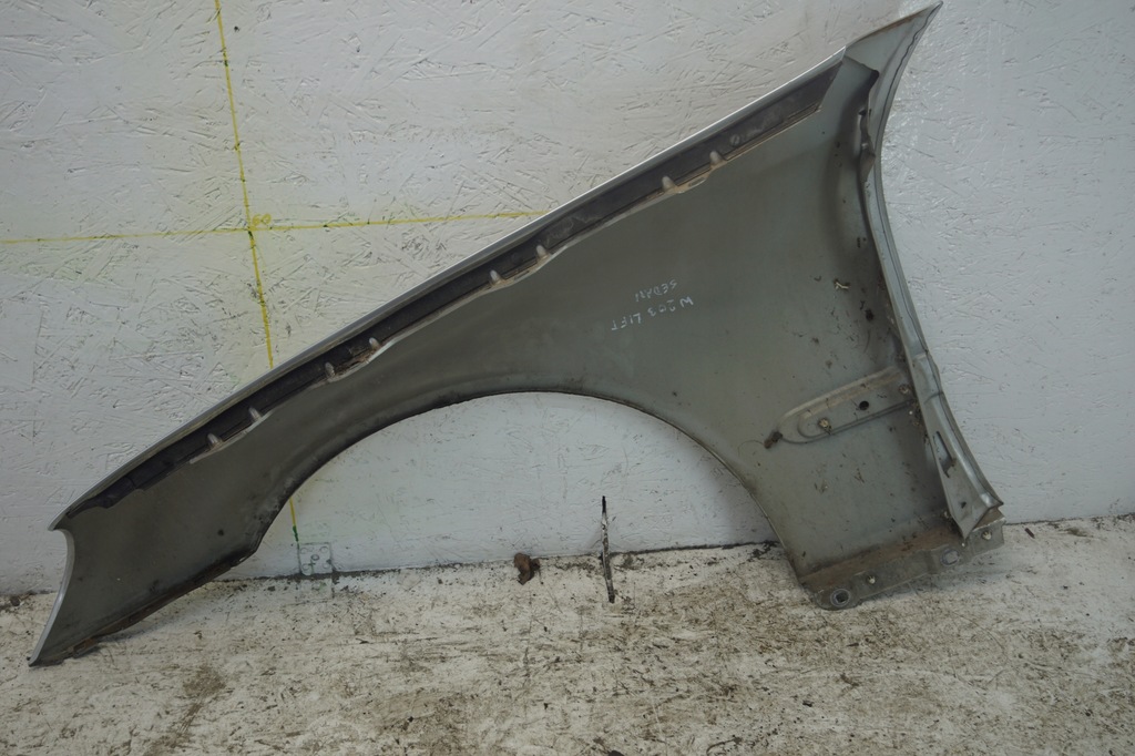 фото №16, Крыло правый перед mercedes c w203