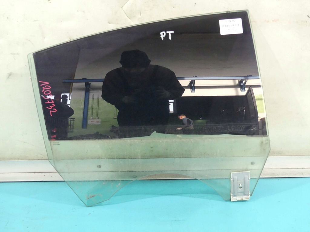 фото №1, Скло двері задня права vw passat cc lift