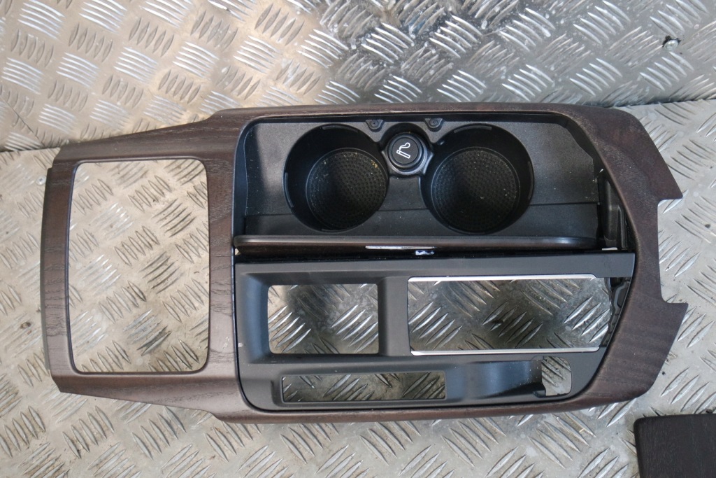 фото №3, Накладки декоративні внутрішнє maserati levante p158